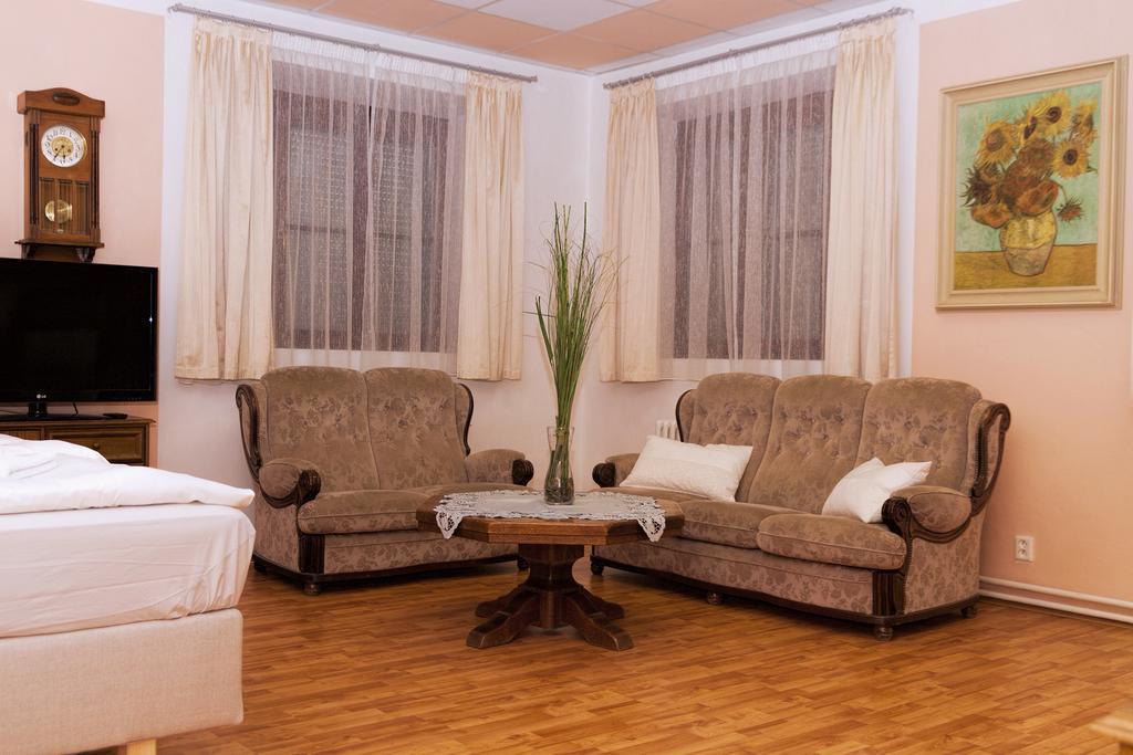 U Heligonky Hotel เบอร์โน ภายนอก รูปภาพ